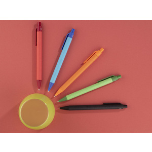 Fotografie k reklamnímu předmětu „Papírové kuličkové pero POLI“