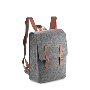 Fotografie reklamního předmětu „Plstěný batoh rPET FELT2GO“
