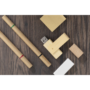 Fotografie k reklamnímu předmětu „Bambusový flash disk TWISTER 16 GB“