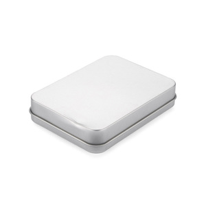 Fotografie k reklamnímu předmětu „Velká kovová krabička s vložkou na menší flash disk“