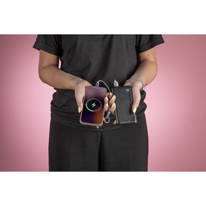 Fotografie k reklamnímu předmětu „Power banka MAGION 10000 mAh 22,5W“