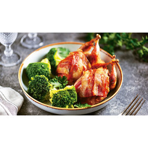 Fotografie k reklamnímu předmětu „Slovenský kalendár Hrnčeková kuchárka - viazanka“