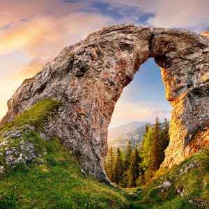 Fotografie k reklamnímu předmětu „Slovenský kalendár Slovensko - viazanka“