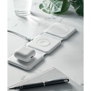 Fotografie k reklamnímu předmětu „Skládací nabíjecí stanice ORIO“