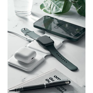 Fotografie k reklamnímu předmětu „Skládací nabíjecí stanice ORIO“