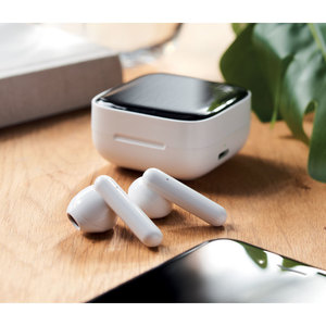 Fotografie k reklamnímu předmětu „Sluchátka se solár. nabíječkou SONORA“