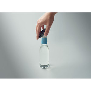 Fotografie k reklamnímu předmětu „Držák telefonu s otvírákem DOSENUNO“