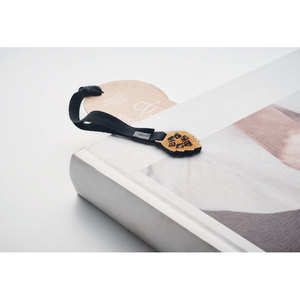 Fotografie k reklamnímu předmětu „Záložka z borovice GROWBOOKMARK™“