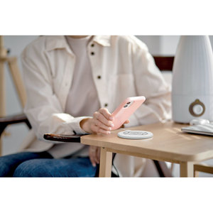 Fotografie k reklamnímu předmětu „Bezdrátová recykl. nabíječka TWING“