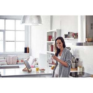 Fotografie k reklamnímu předmětu „Bambusový stojánek tabletu TUANUI“