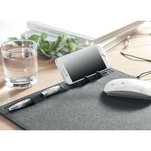 Fotografie k reklamnímu předmětu „Podložka pod myš a nabíječka 15W SUPERPAD“