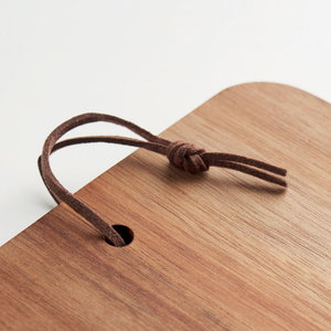 Fotografie k reklamnímu předmětu „Prkénko z akáciového dřeva SERVIRO“