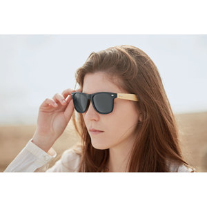 Fotografie k reklamnímu předmětu „Sluneční brýle CALIFORNIA TOUCH“