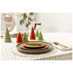 Fotografie k reklamnímu předmětu „Originalhome svíčka ve tvaru vánočního stromku s vůní matcha – střední“