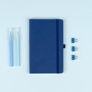 Fotografie k reklamnímu předmětu „NOTIQUE Notes Tmavě modrý, linkovaný, 13 x 21 cm“