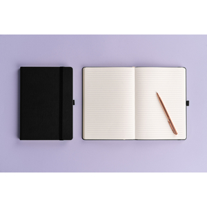 Fotografie k reklamnímu předmětu „NOTIQUE Notes Balacron, černý, linkovaný, 15 x 21 cm“