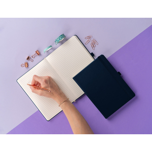 Fotografie k reklamnímu předmětu „NOTIQUE Notes Balacron, tmavě modrý, linkovaný, 15 x 21 cm“