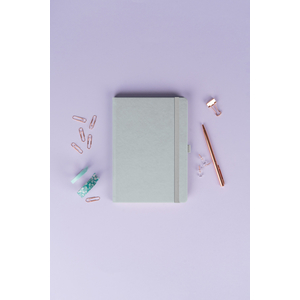 Fotografie k reklamnímu předmětu „NOTIQUE Notes Balacron, stříbrný, tečkovaný, 15 x 21 cm“