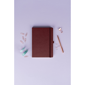 Fotografie k reklamnímu předmětu „NOTIQUE Notes Aprint Neo, vínový, linkovaný, 15 x 21 cm“