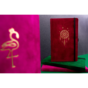 Fotografie k reklamnímu předmětu „NOTIQUE Notes Samet Lapač snů, linkovaný, 13 x 21 cm“