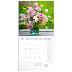 Fotografie k reklamnímu předmětu „NOTIQUE Poznámkový kalendář Květiny 2026, 30 x 30 cm“