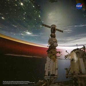 Fotografie k reklamnímu předmětu „NOTIQUE Poznámkový kalendář NASA 2026, 30 x 30 cm“