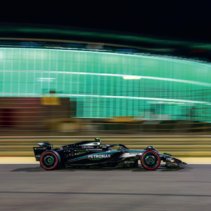 Fotografie k reklamnímu předmětu „NOTIQUE Poznámkový kalendář Formule – Jiří Křenek 2026, 30 x 30 cm“