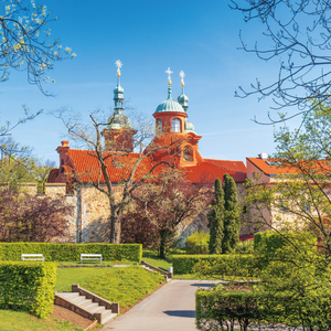 Fotografie k reklamnímu předmětu „NOTIQUE Poznámkový kalendář Praha 2026, 30 x 30 cm“