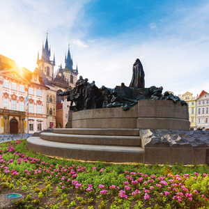 Fotografie k reklamnímu předmětu „NOTIQUE Poznámkový kalendář Praha 2026, 30 x 30 cm“