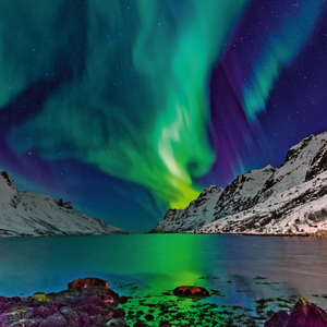 Fotografie k reklamnímu předmětu „NOTIQUE Poznámkový kalendář Polární záře 2026, 30 x 30 cm“