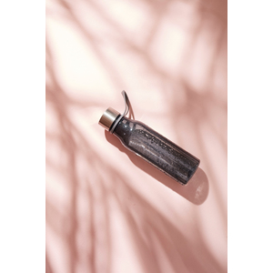 Fotografie k reklamnímu předmětu „Štíhlá tritanová láhev na vodu VINGA“