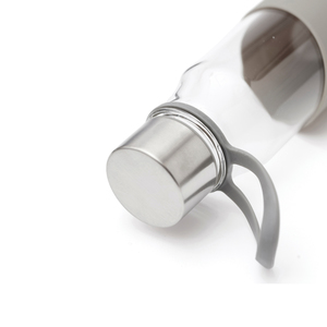 Fotografie k reklamnímu předmětu „Štíhlá skleněná láhev na vodu VINGA“