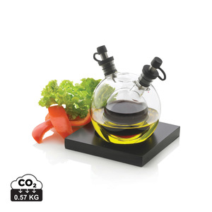 Fotografie reklamního předmětu „Nádoba na olej a balsamico Orbit“
