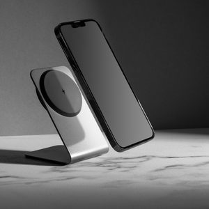 Fotografie k reklamnímu předmětu „Magnetický bezdrátový stojánek 15W Terra z RCS rec. hliníku“