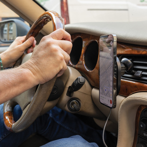 Fotografie k reklamnímu předmětu „Magnetický nabíjecí držák do auta PowerCruze 15W z RCS RPET“