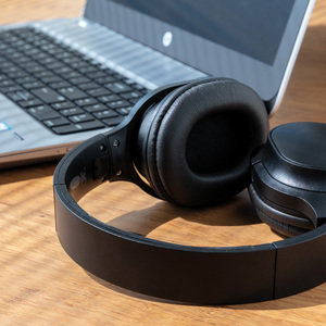 Fotografie k reklamnímu předmětu „Skládací sluchátka Elite z RCS recyklovaného plastu“