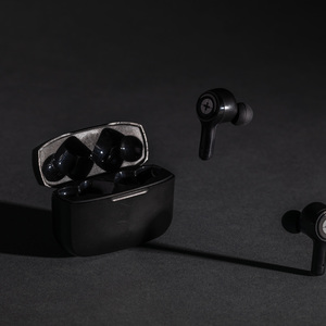 Fotografie k reklamnímu předmětu „Swiss Peak TWS sluchátka s ANC z RCS recyklovaného plastu“