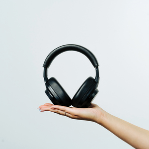 Fotografie k reklamnímu předmětu „Opravitelná bezdrátová sluchátka Irvine z RCS recykl. plastu“