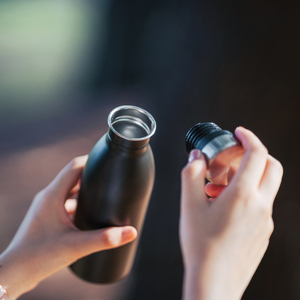 Fotografie k reklamnímu předmětu „Láhev na vodu z RCS recyklované nerezové oceli“