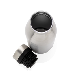 Fotografie k reklamnímu předmětu „Láhev na vodu z RCS recyklované nerezové oceli“