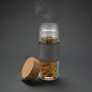 Fotografie k reklamnímu předmětu „Dvoustěnná skleněná láhev s bambusovým uzávěrem Impact“