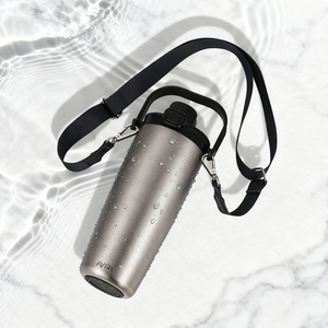 Fotografie k reklamnímu předmětu „Uzamykatelný termohrnek Avira Ayala z recykl.nerezové oceli“