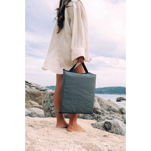 Fotografie k reklamnímu předmětu „Prošívaná pikniková deka Impact z RPET AWARE™“