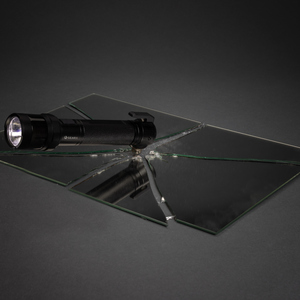 Fotografie k reklamnímu předmětu „Silná svítilna do auta Gear X z RCS recykl. hliníku“