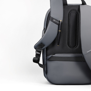 Fotografie k reklamnímu předmětu „Bobby Edge“