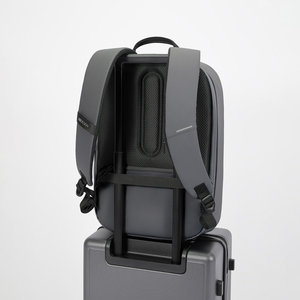 Fotografie k reklamnímu předmětu „Bobby Edge“