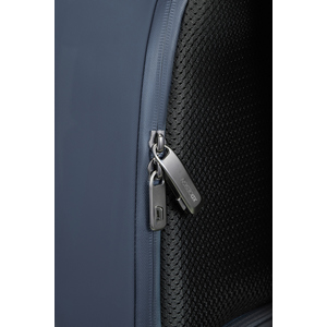 Fotografie k reklamnímu předmětu „Bobby Edge“