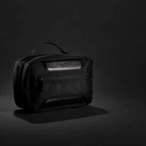 Fotografie k reklamnímu předmětu „Swiss Peak toaletní taška Voyager z RPET AWARE™“