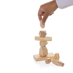 Fotografie k reklamnímu předmětu „Dřevěné balanční kameny Ukiyo Crios v pouzdře“