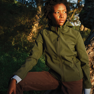 Fotografie k reklamnímu předmětu „Dámská soft shell bunda Iqoniq Makalu z recykl. polyesteru“